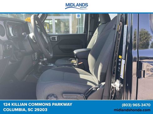 Used 2024 Jeep Wrangler Unlimited AWD/4WD image 14