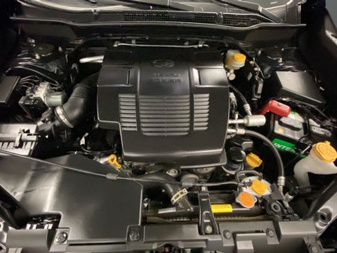 Used 2020 Subaru Forester Touring AWD/4WD image 28