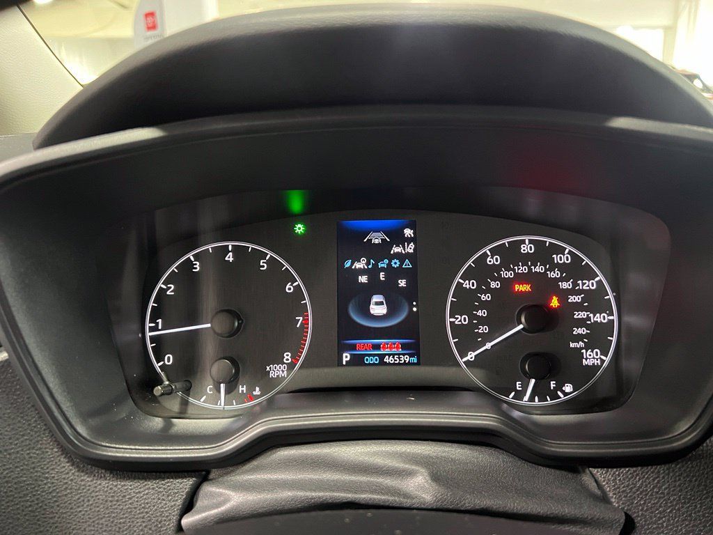 Used 2024 Toyota Corolla LE FWD image 32