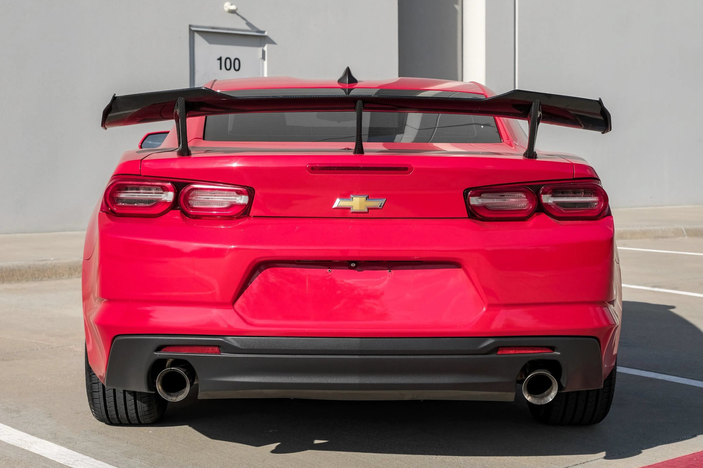 Used 2020 Chevrolet Camaro LT RWD image 5