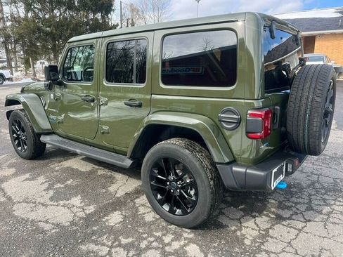 Used 2024 Jeep Wrangler Unlimited Sahara w/ Dual Top Group image 3