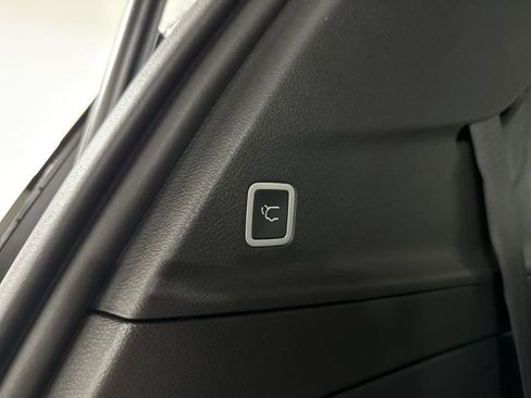 New 2026 Chrysler Pacifica Select image 28