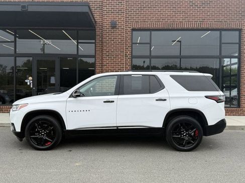 Used 2020 Chevrolet Traverse Premier w/ Redline Edition FWD image 3