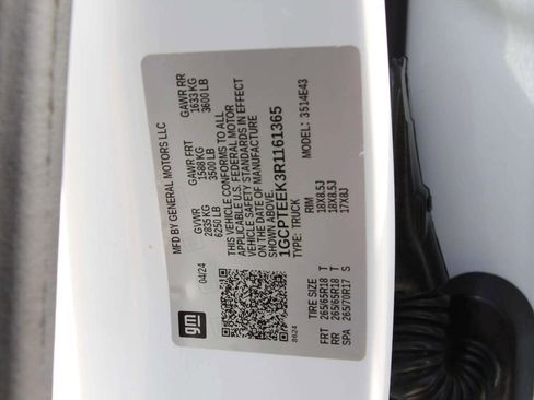 Used 2024 Chevrolet Colorado Trail Boss AWD/4WD image 31