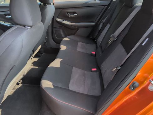 Used 2025 Nissan Sentra SR FWD image 33