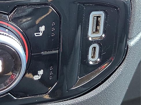 Used 2022 GMC Sierra 1500 Elevation w/ LPO, Elevation Black Package image 18