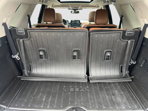 Certified 2023 Nissan Pathfinder Platinum w/ Lighting Package (N93) image 5