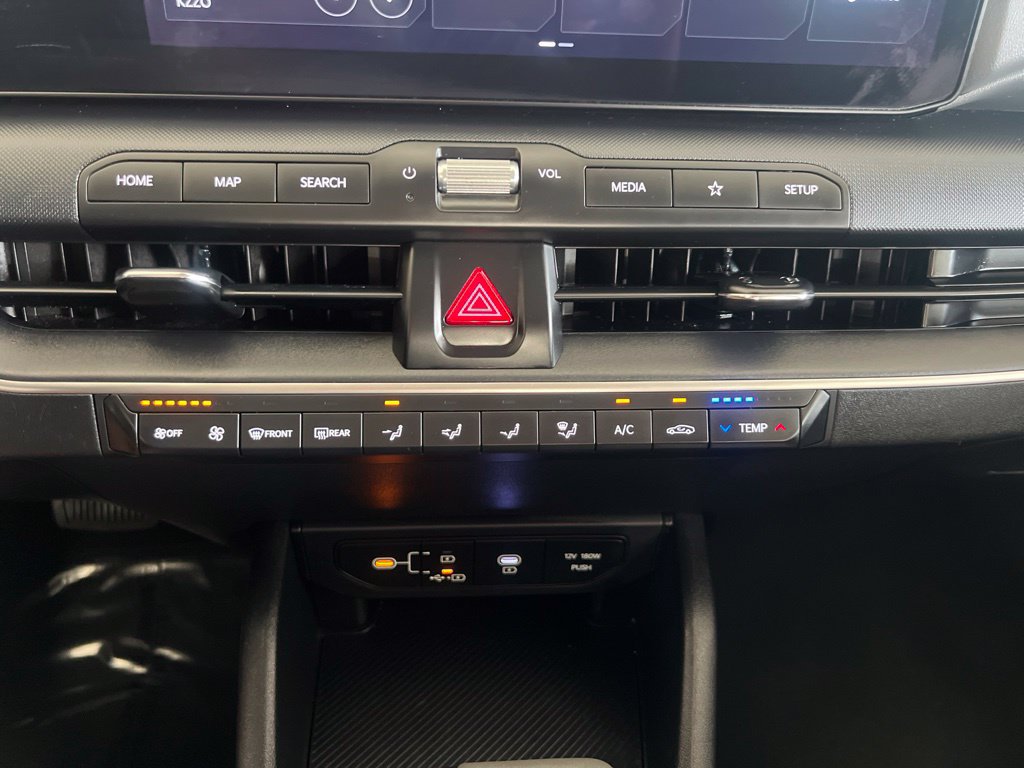 Used 2025 Kia K4 FWD image 37