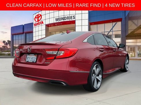 Used 2018 Honda Accord Touring image 7