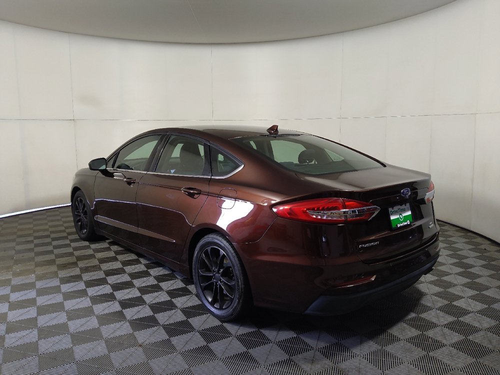Used 2019 Ford Fusion SE FWD image 5