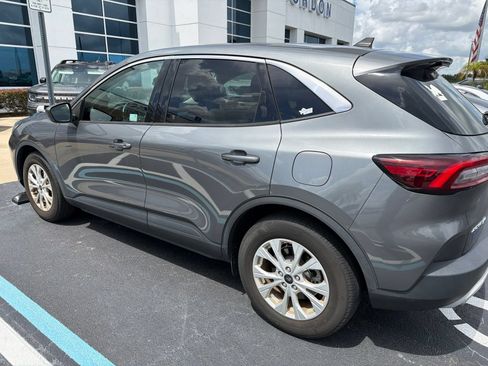 Used 2023 Ford Escape Active FWD image 3