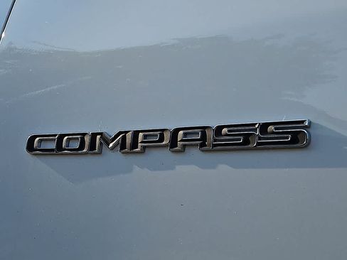 Used 2025 Jeep Compass Limited AWD/4WD image 31