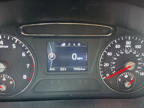 Used 2018 Kia Sorento L FWD image 12