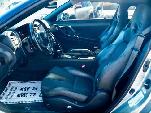 Used 2009 Nissan GT-R Premium AWD/4WD image 21