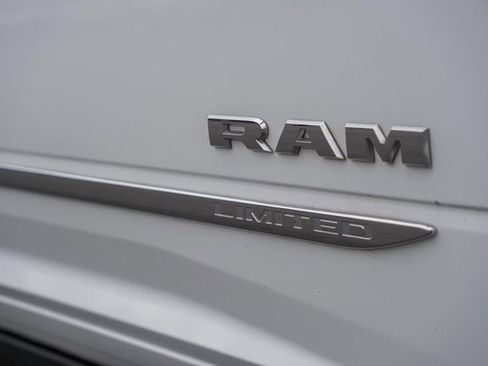 Used 2023 RAM 3500 Limited image 17