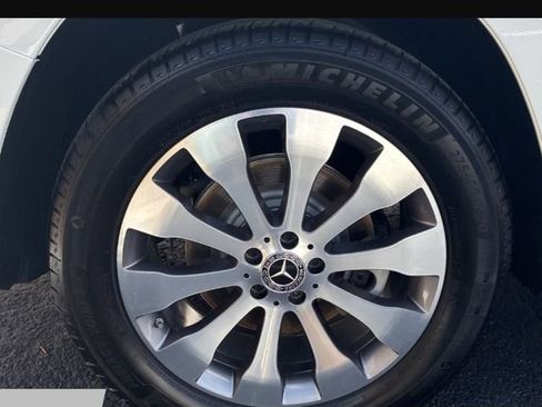 Used 2019 Mercedes-Benz GLS 450 4MATIC image 9