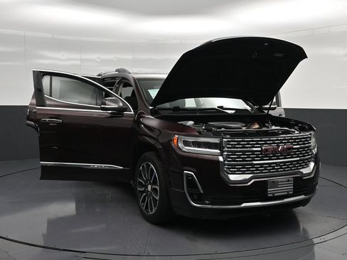 Used 2020 GMC Acadia Denali w/ Technology Package FWD image 33