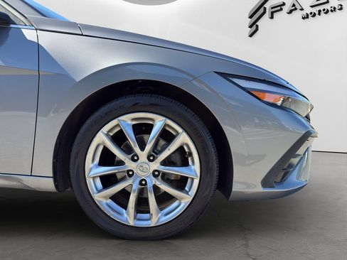 Used 2024 Hyundai Elantra SEL w/ Convenience Package FWD image 23