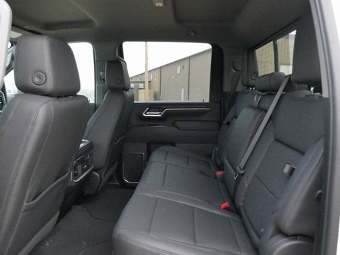 New 2026 GMC Sierra 3500 SLT w/ SLT Premium Package image 13