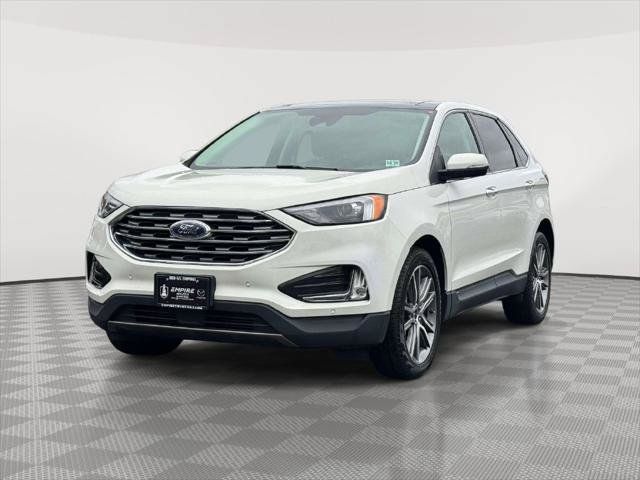 Used 2022 Ford Edge Titanium AWD/4WD image 2
