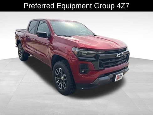 Certified 2024 Chevrolet Colorado Z71 w/ Z71 Convenience Package 2 AWD/4WD image 4