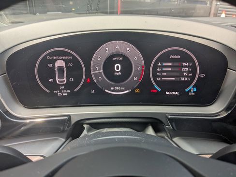 New 2025 Porsche Cayenne GTS image 16