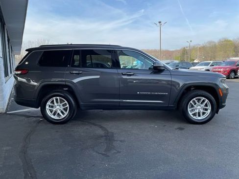 Used 2025 Jeep Grand Cherokee L Laredo AWD/4WD image 4