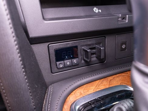 Used 2023 Nissan Armada SL w/ Cargo Package RWD image 23