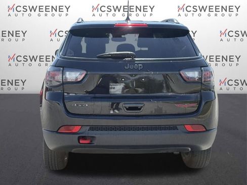 Used 2022 Jeep Compass Trailhawk w/ Trailhawk Elite Group image 4