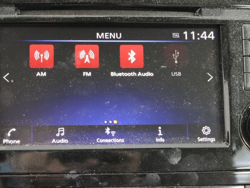 Used 2020 Nissan Rogue Sport SV FWD image 31