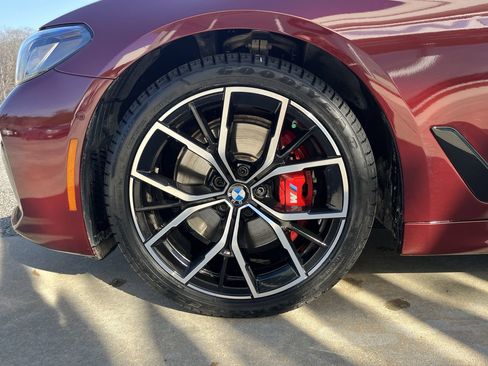 Certified 2023 BMW 530i xDrive w/ M Sport Package image 13