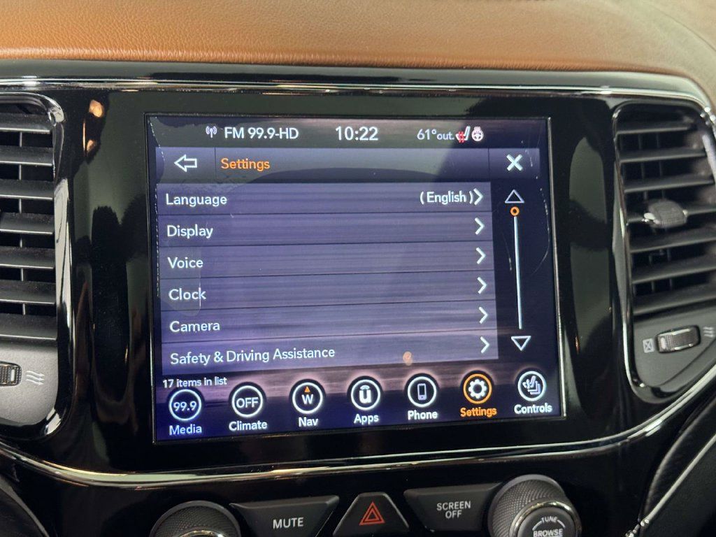 Used 2020 Jeep Grand Cherokee Summit AWD/4WD image 25