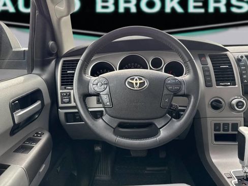 Used 2013 Toyota Sequoia Limited AWD/4WD image 31