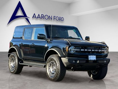 New 2025 Ford Bronco Outer Banks w/ Sasquatch Package image 7