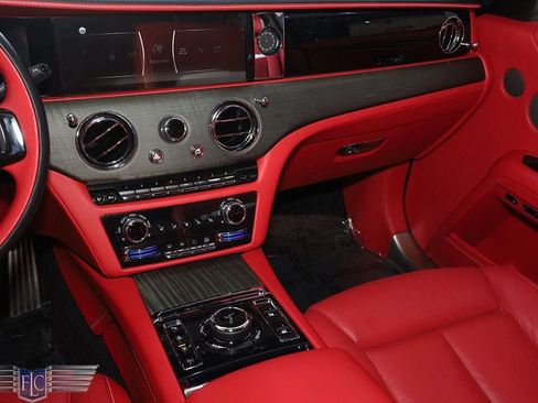Used 2024 Rolls-Royce Ghost AWD/4WD image 28