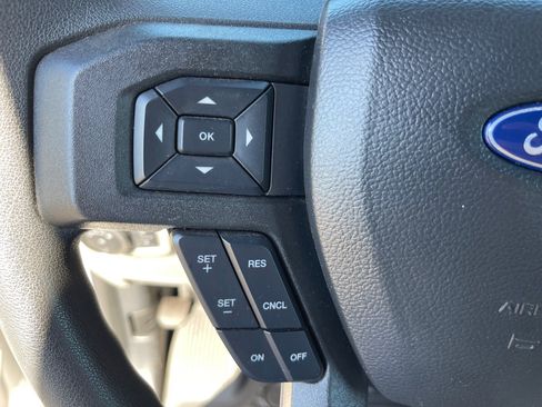 Used 2022 Ford F250 XL w/ Power Equipment Group image 19