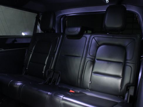 Used 2024 Lincoln Navigator L Reserve AWD/4WD image 14