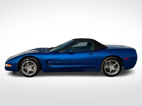 Used 2002 Chevrolet Corvette Convertible w/ Preferred Equipment Group2 RWD image 2