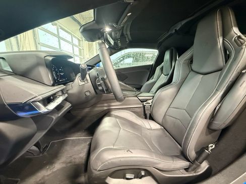 Used 2025 Chevrolet Corvette Stingray Coupe w/ 1LT RWD image 21