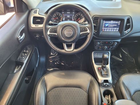 Used 2019 Jeep Compass Latitude w/ Popular Equipment Group FWD image 21