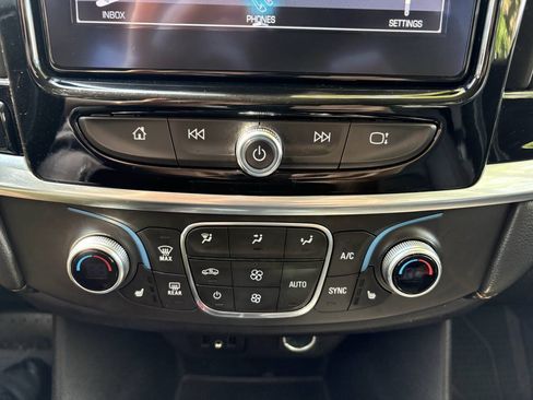 Used 2018 Chevrolet Traverse LT w/ LPO, Floor Liner Package AWD/4WD image 23