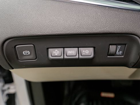 Used 2023 Buick Enclave Avenir w/ Avenir Technology Package FWD image 35