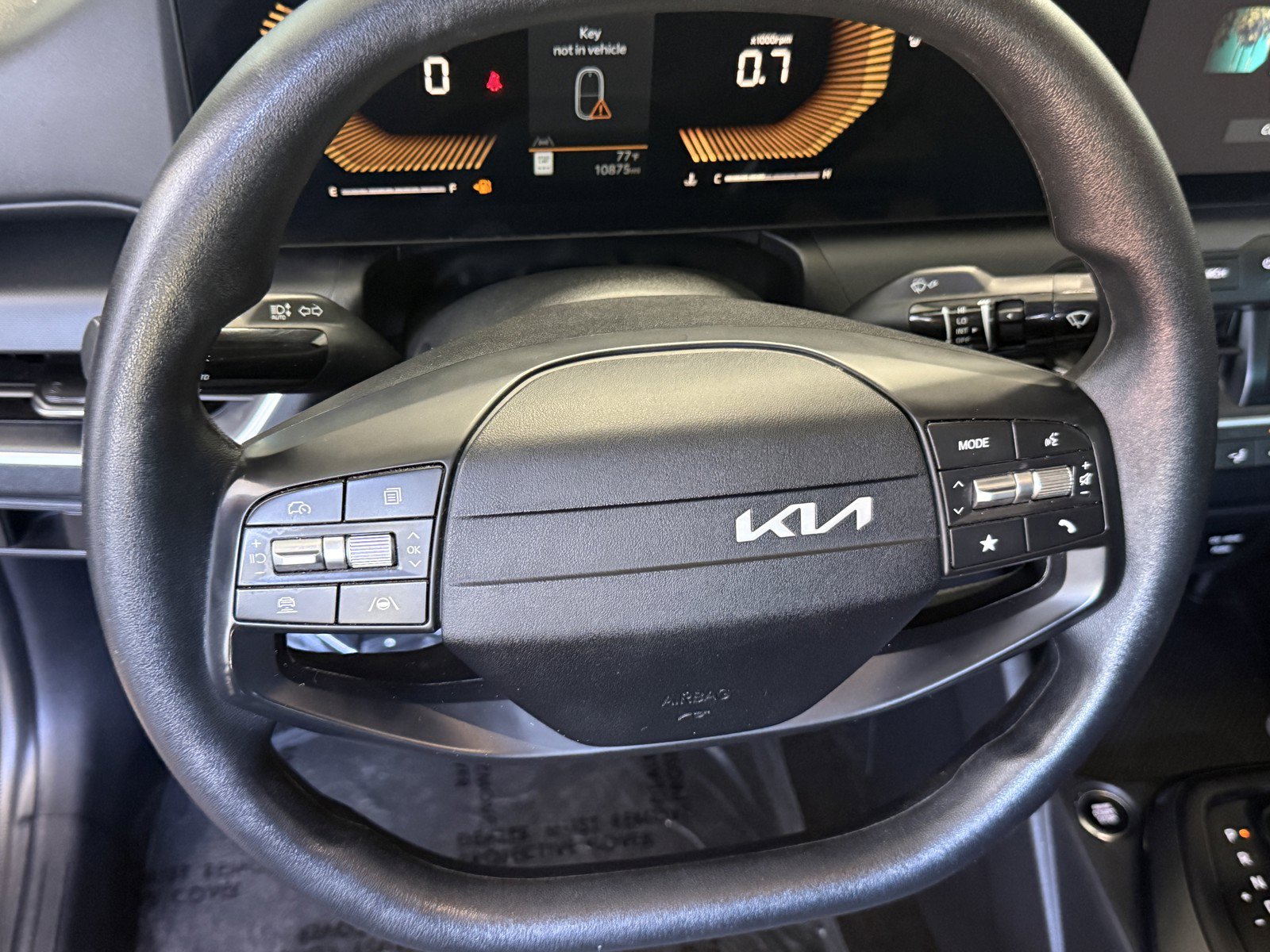 Used 2025 Kia K4 FWD image 21