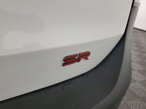 New 2026 Nissan Kicks SR image 32