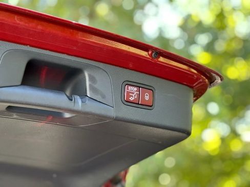 Used 2018 Mercedes-Benz GLC 300 image 49