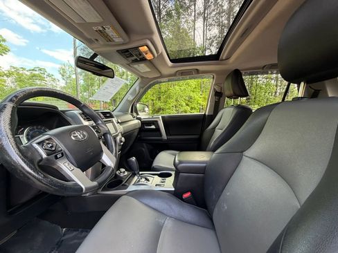 Used 2016 Toyota 4Runner SR5 Premium AWD/4WD image 12