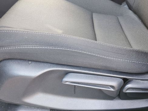 Used 2024 Honda CR-V LX image 3
