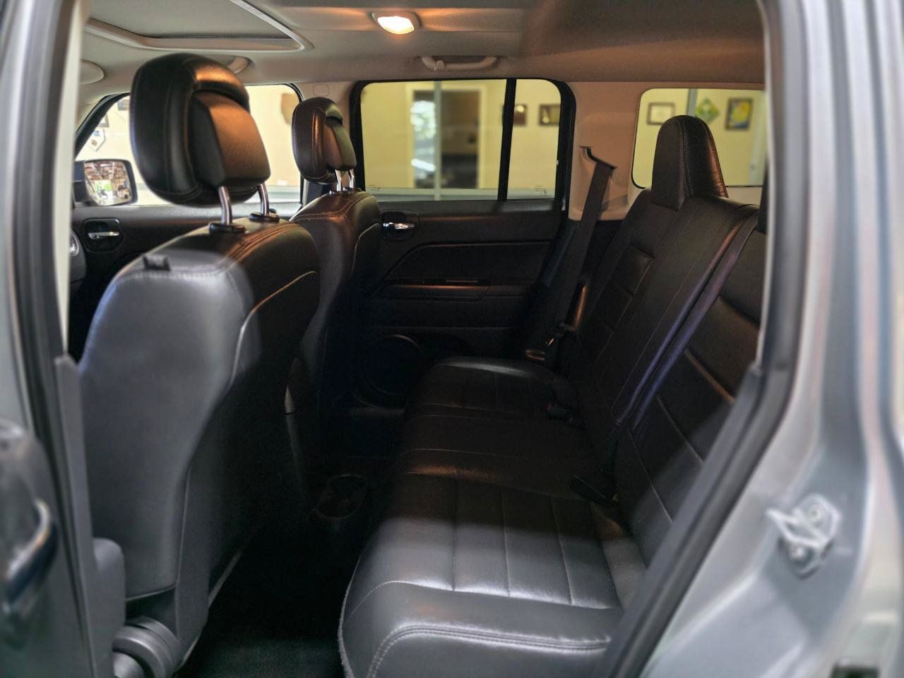 Used 2015 Jeep Patriot High Altitude AWD/4WD image 19