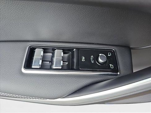 New 2026 Jaguar F-PACE R-Dynamic S image 25