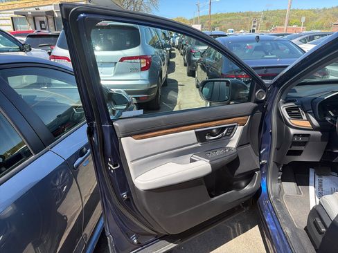 Used 2020 Honda CR-V Touring image 16